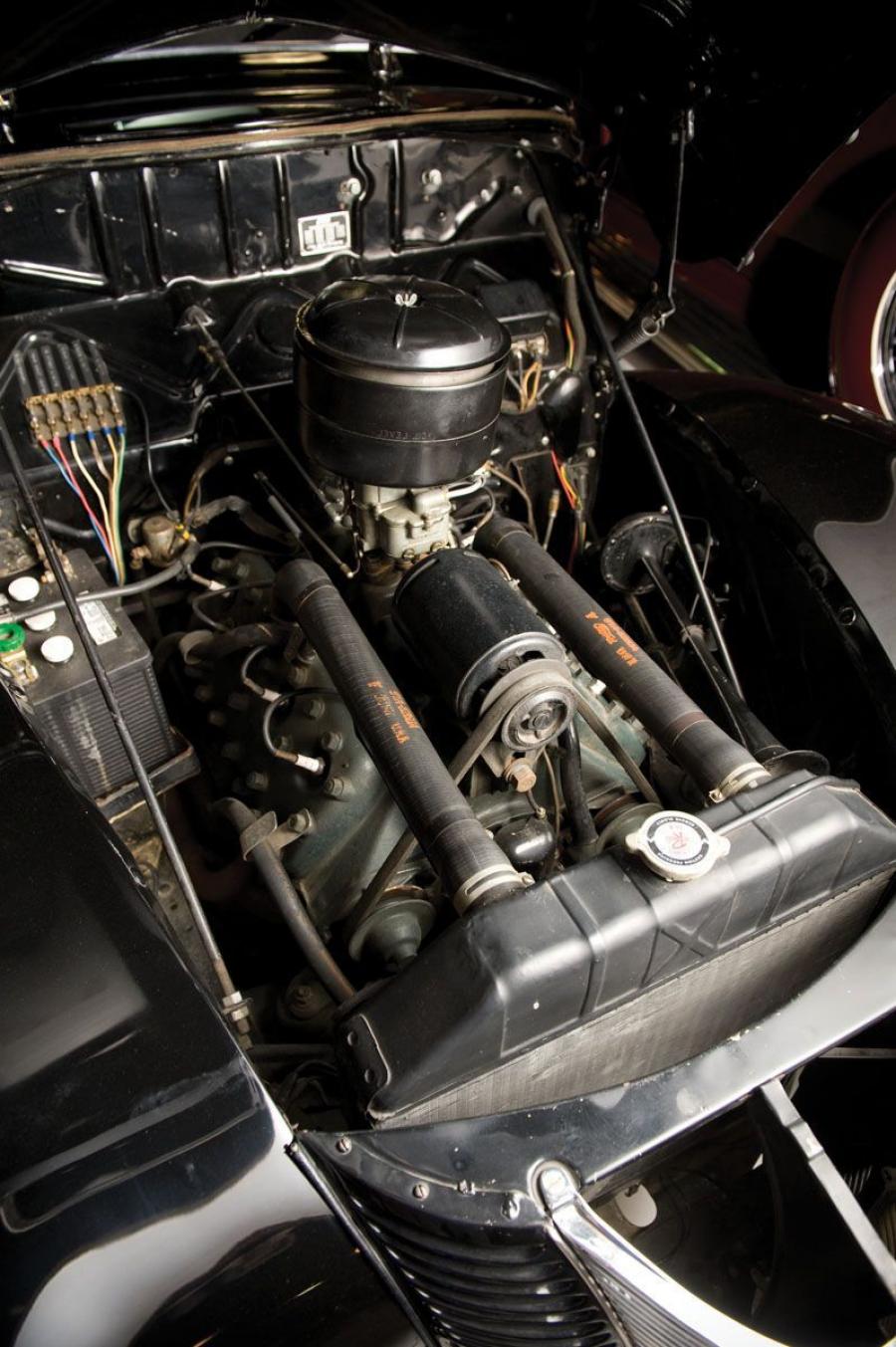  Ford Panel Brougham by Rollson 1940 года  (фото 5 из 18)